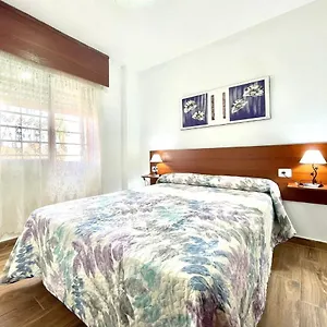 apartamento-urb-palmeras-del-sur-con-piscina.in-canary-islands.com/
